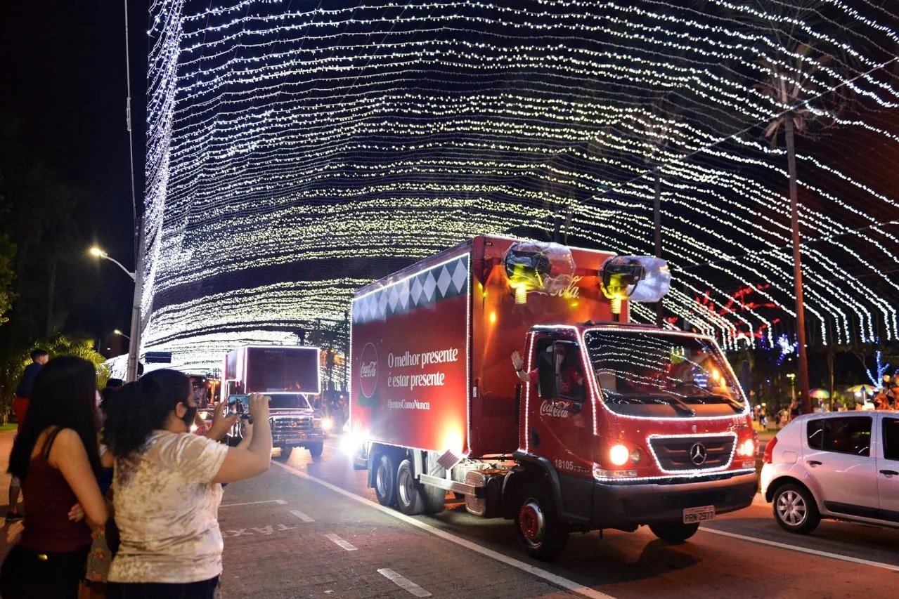 Caminhão Coca-Cola Colecionável Caravana De Natal