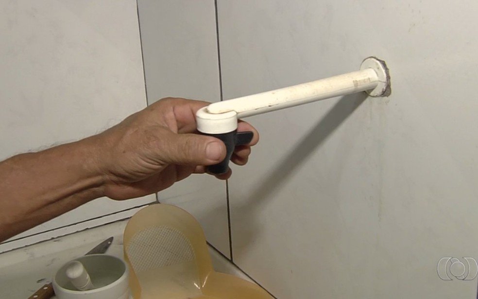 Proposta é que o consumidor de Goiás só pague se utilizar a água  — Foto: Reprodução/ TV Anhanguera